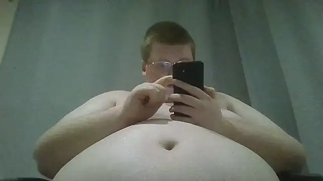 Snapshot of Richard_Moneyshot_23 chatting on January 4, 8:48 pm Richard Moneyshot 23 online show from January 4, 8:48 pm