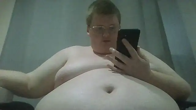 Snapshot of Richard_Moneyshot_23 chatting on January 10, 8:15 pm Richard Moneyshot 23 online show from January 10, 8:15 pm