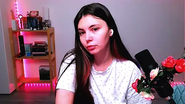 peaachybabe   online show from October 15, 11:16 pm