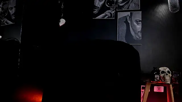 Agnes jones  online show from September 12, 9:15 pm