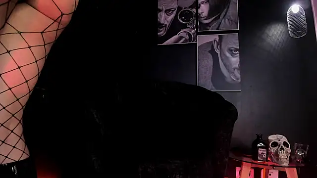 Agnes jones  online show from October 2, 9:11 pm