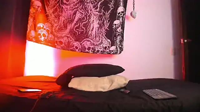 Agnes jones  online show from December 19, 11:34 pm