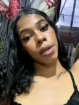 Snapshot of bloom444 chatting on November 23, 10:42 pm bloom444 online show from November 23, 10:42 pm