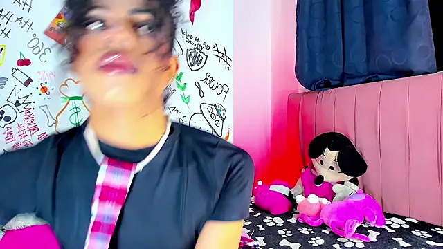 bloom444 online show from January 18, 4:38 am