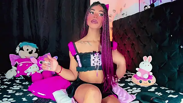 bloom444 online show from July 30, 11:09 am