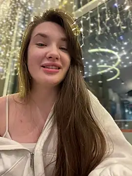 Snapshot of Holly_Molii chatting on January 10, 11:00 am Holly Molii online show from January 10, 11:00 am