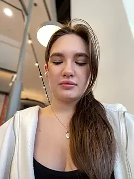 Snapshot of Holly_Molii chatting on January 16, 8:33 am Holly Molii online show from January 16, 8:33 am