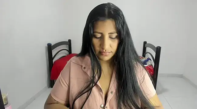 Snapshot of nikol_sexy39 chatting on February 27, 6:53 pm nikol sexy39 online show from February 27, 6:53 pm