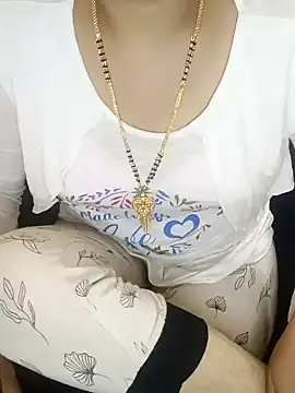 yourtamilcouple online show from December 26, 3:10 pm