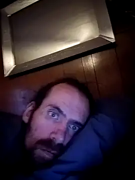 Snapshot of RobStrokes215 chatting on December 16, 7:37 am RobStrokes215 online show from December 16, 7:37 am