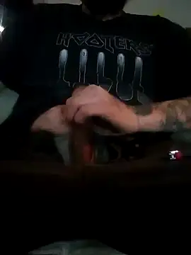 Snapshot of RobStrokes215 chatting on January 24, 1:45 am RobStrokes215 online show from January 24, 1:45 am