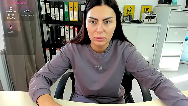 kilenyapatrice online show from October 30, 11:55 am