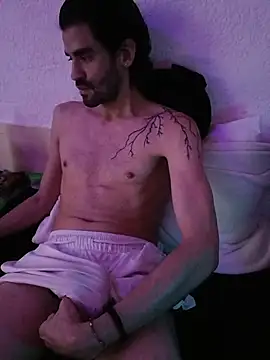 johngil0995 online show from November 17, 3:23 am