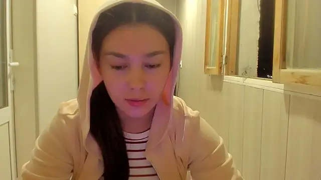 Snapshot of LunaXmii chatting on October 2, 8:38 pm LunaXmii online show from October 2, 8:38 pm