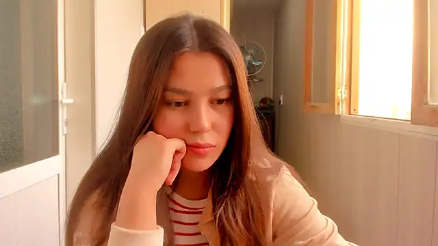 Snapshot of LunaXmii chatting on October 3, 8:44 am LunaXmii online show from October 3, 8:44 am