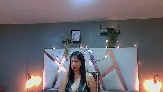 JaylaScott   online show from November 29, 11:46 am