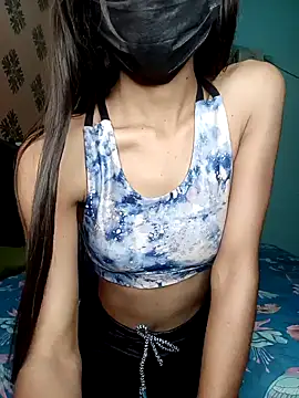 Snapshot of poojaji690 chatting on January 31, 5:40 am poojaji690 online show from January 31, 5:40 am