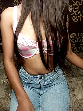 Snapshot of poojaji690 chatting on September 23, 4:37 am poojaji690 online show from September 23, 4:37 am