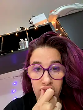 Snapshot of MagdalenaMedusa chatting on October 9, 2:15 pm MagdalenaMedusa online show from October 9, 2:15 pm