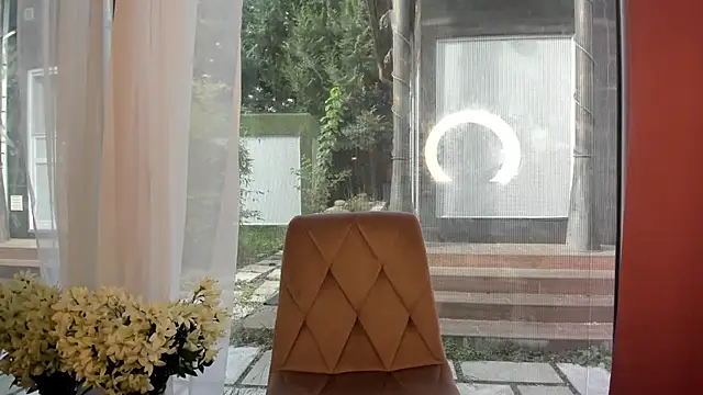 Mia  Milan online show from October 23, 8:02 am