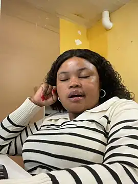 Curveysinaa online show from March 5, 8:10 am