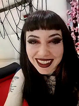 Snapshot of alixxon1 chatting on June 18, 6:01 pm alixxon1 online show from June 18, 6:01 pm