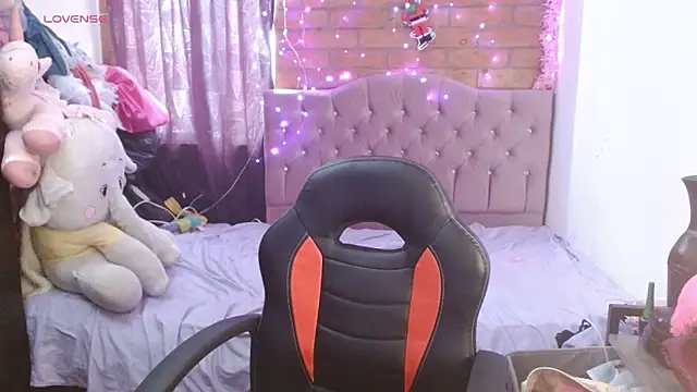 Racy Angel online show from December 14, 4:23 pm