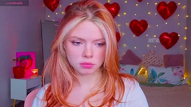 Red  Candy online show from March 6, 3:52 pm