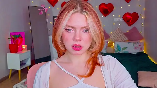 Red  Candy online show from March 11, 1:17 pm