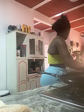 Snapshot of BrianaBrownn chatting on September 22, 1:24 pm BrianaBrownn online show from September 22, 1:24 pm