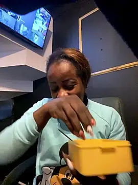 Snapshot of BrianaBrownn chatting on October 14, 12:06 pm BrianaBrownn online show from October 14, 12:06 pm