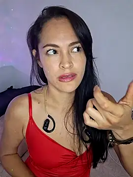 Snapshot of Sara_P10 chatting on January 6, 4:47 am Sara P10 online show from January 6, 4:47 am