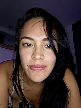 Snapshot of Sara_P10 chatting on January 20, 1:18 am Sara P10 online show from January 20, 1:18 am