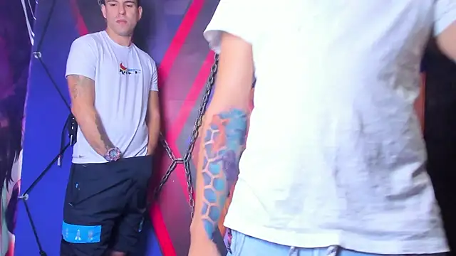 destroy the bimbo  online show from January 17, 1:36 am