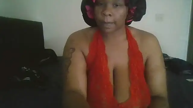 queenthinz online show from March 14, 4:56 pm