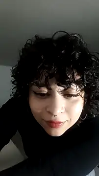 Snapshot of Bitsy_Messy chatting on February 10, 12:59 am Bitsy Messy online show from February 10, 12:59 am