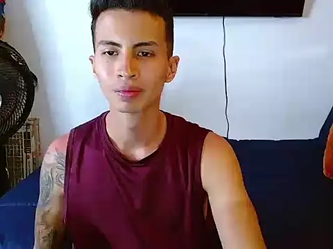Snapshot of Velk_hot chatting on July 15, 3:17 pm Velk hot online show from July 15, 3:17 pm