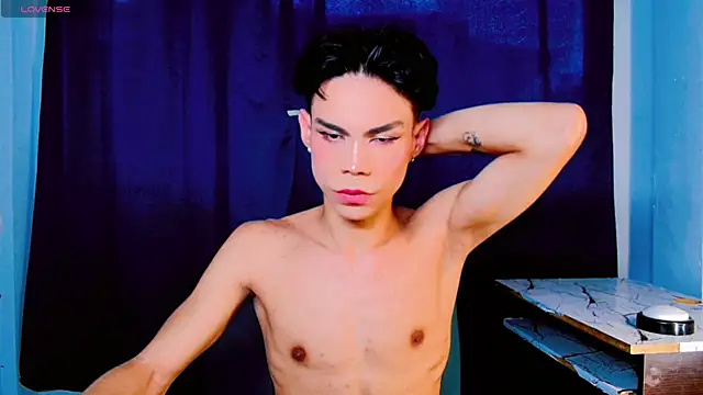Snapshot of femboykeene chatting on June 23, 11:03 pm femboykeene online show from June 23, 11:03 pm