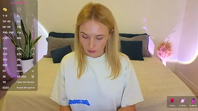 AlisssaRose online show from December 3, 9:13 pm