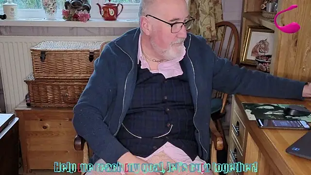 Adamdaddybear online show from February 10, 2:43 pm