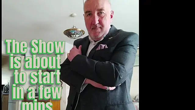 Adamdaddybear online show from April 1, 1:41 pm