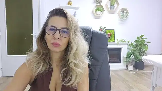 SukyGirl online show from November 29, 11:02 am