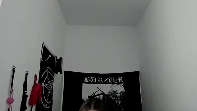 Snapshot of Reed_Fox chatting on June 15, 8:22 pm Reed Fox online show from June 15, 8:22 pm