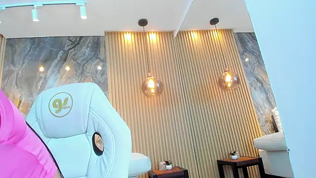 ella harper online show from February 8, 9:13 am