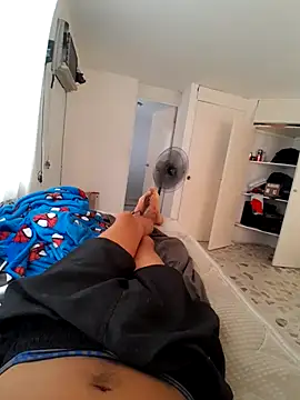 Snapshot of elcobin chatting on February 19, 7:16 pm elcobin online show from February 19, 7:16 pm