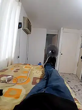 Snapshot of elcobin chatting on February 28, 1:14 pm elcobin online show from February 28, 1:14 pm