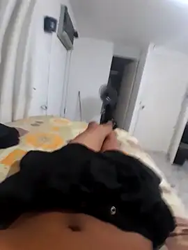 Snapshot of elcobin chatting on March 20, 4:40 am elcobin online show from March 20, 4:40 am