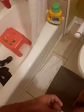 Snapshot of cryptoman1119 chatting on December 4, 1:31 pm cryptoman1119 online show from December 4, 1:31 pm