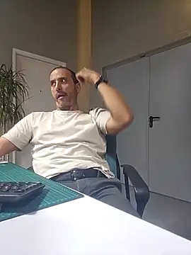 Snapshot of Lucas___81 chatting on April 7, 6:30 pm Lucas 81 online show from April 7, 6:30 pm