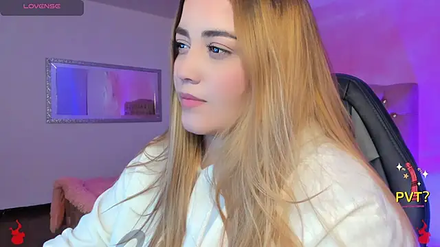 Lucia star   online show from February 7, 3:55 am